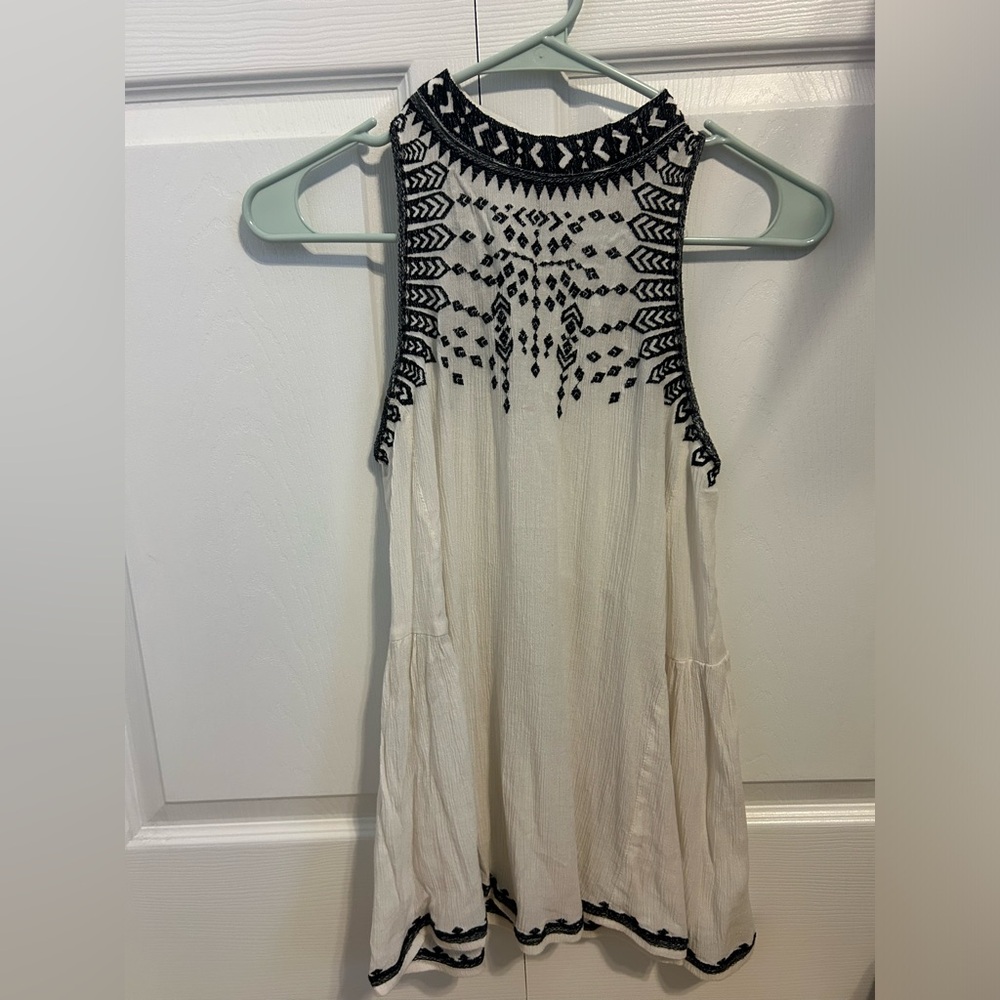 Altar’d State Boho Flowy white/ivory/black tank top size XS